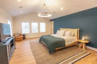 New Home in Marion Village! Hotels near Silvershell Beach