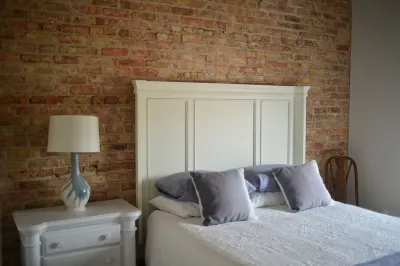 A spacious loft apartment in downtown Berrien Springs. Hotels in 