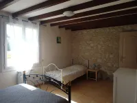 Gîte au Calme Sans Vis-à-vis Avec Grande Piscine Privative