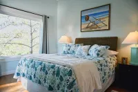 The Treehouse by the sea!