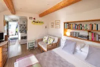 Pretty cottage studio set in lovely countryside close to the Heritage coast -  Ferienwohnungen