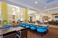 Hilton Garden Inn Martinsburg - breakfast