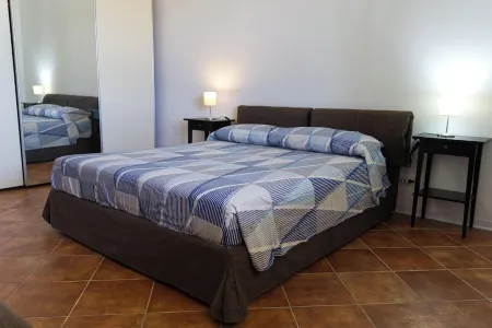 Indipendent Semi-Detached Villa in the Countryside, Surrounded by Greenery Отели в г. Мезанье