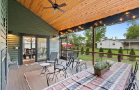 4Bed 3.5Ba Cozy New Construction! Close to Lake Geneva! Hotels in Twin Lakes