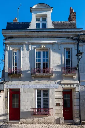 La Maison des Cochers - 2nd floor Apartment. Отели рядом с достопримечательностью «Парк Мини-Шато»