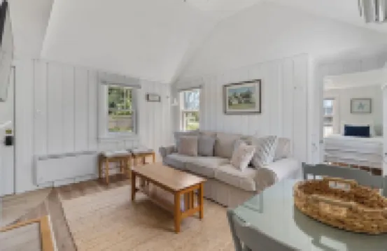 Updated Cottage - Steps to Pine Point Beach!