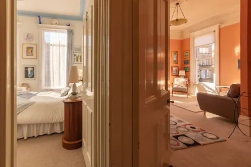 Spacious & Great Location Flat Close to the Seafront