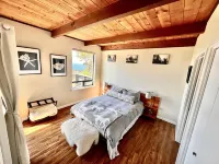 Seaward Bliss ★ Private Hillside Retreat