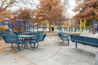NEW Cozy Renovated Townhome | 25 min to Denver