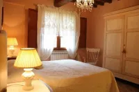 La Casetta del Borgo San Gimignano, relax nature swimming pool, STARLINK powered