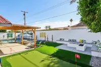 Newly Remodeled Pool Paradise