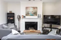 Luxury 3Bd/3BA Smart Home Near Ecu with Fast WiFi & Free EV Charging!