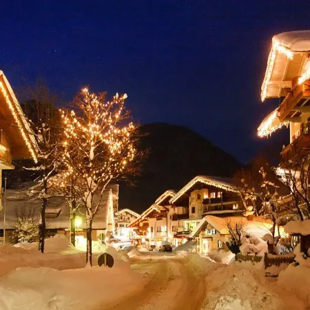 Cozy vacation apartment with two bedrooms, wood-burning stove and spacious balcony