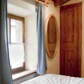 Holiday Home from the 15 century in the historic centre of Muslone Rooms