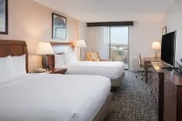 DoubleTree by Hilton Hotel Syracuse Hotels in DeWitt