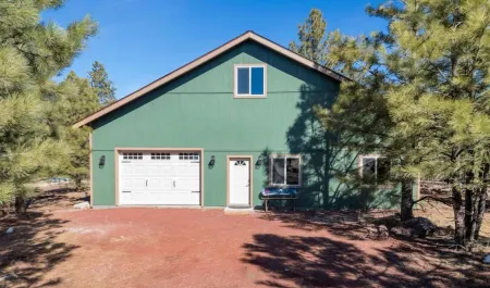 Gateway to the Grand Canyon - Enjoy our Wilderness Retreat amongst the pines