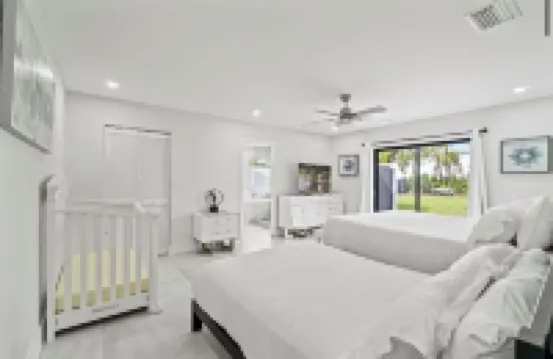 Stunning Villa with private pool on Tropical half acre of Paradise