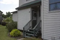 Spacious, Newly Updated Townhouse - Pinehill #12