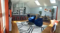 Sunny Modern Huge 3 bed 2 bath, 15 mins to downton NYC