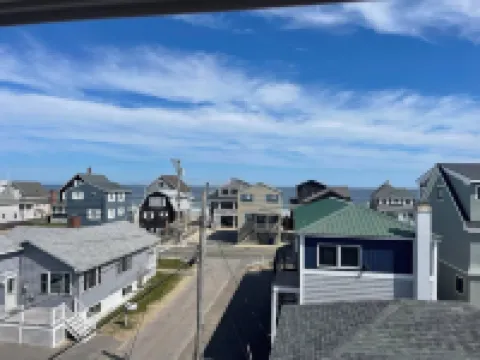 Spacious 6 BR, 4.5BA with water views across street from beautiful Wells Beach