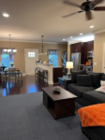 Event Day Condo 5 blocks to Auburn stadium/arena