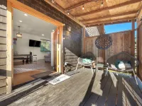 Beautiful Family Home, Less than one Block to the Beach