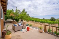 Pelletiere Estate’s Eastwood Casita -Romantic, Bright, Happy-Fast WIFI-Views! ☮️💚