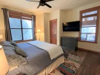 Spacious, top floor, tree views, tastefully remodeled condo, in The Village