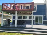 5-Bedroom Pickerel Lakefront Getaway  Sleeps 12 , Hot Tub • Game Room • Kayaks