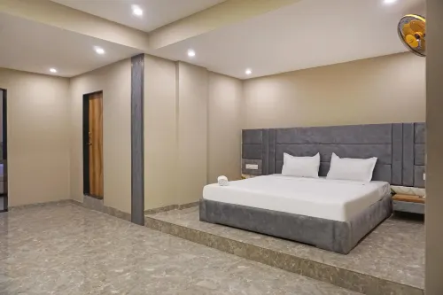 FabHotel Nest Inn - อ่างจากุชชี่