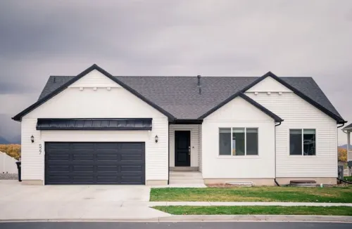 Cheerful home in quiet neighborhood