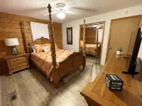 Lake Hartwell Waterfront, Dock, Clemson, Fire Pit, Fenced Yard, Pets & Game Room Hotels in der Nähe von Woodburn Plantation