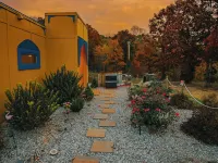 Aladdin Inspired Fairytale Cabin Hot Tub 3 Miles from Hocking Hills State Park Hotels in Swan Township