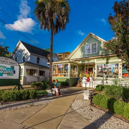 Adorable Guest House walking distance to Historic St. Augustine!
