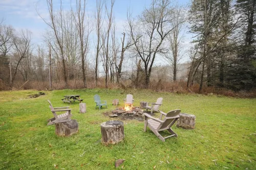 Family Friendly and great for reunions and groups.