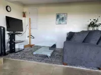 Lovely and Quiet suite with GORGEOUS VIEWS-10 min to Golden Gate Bridge