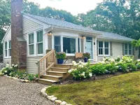 Katama Retreat W Pickle ball Court Hotels in Edgartown