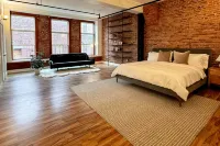 Luxurious 2 BR Loft