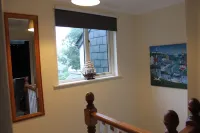 beautifully presented, well equipped, 2 bed cottage close to the sea.