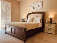 Spacious 4-bedroom house with pool and spa in north Fresno Hotels near Deran Koligian Stadium