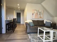 S Broadway 2 bed getaway w Parking - 98 walk score