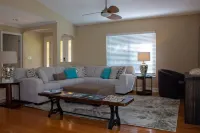 Quiet home with Salt Water Heated Pool, next to Largo Golf Course & IRB!