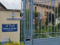Maisonnette Ideally Located at the Foot of the Napoleon Bridge Hotels in Moissac