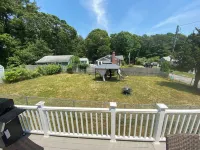 Peaceful Onset Beach Home. 5 Bedrooms, Wareham MA Hotels in Wareham