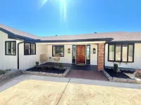 Fully remodeled lake house with gorgeous views of Bull Shoals Lake!