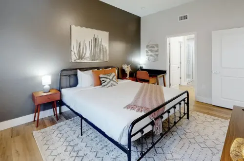 Luxury Condo 2BR Best Location!