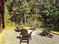 Timber Ridge Lodge w/ hot tub & POOL!