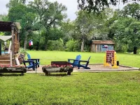 Remodeled Modern Farmhouse on acreage near ALL area attractions!!!