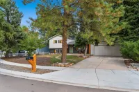 Olympic City Gold! 3bd Central CoSprings Fun & Firepit Near Palmer Park, UCCS