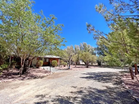 Wagon Wheel Ranch Close to Dvnp with Hot Tub and Cowboy Pool
